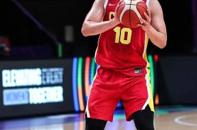 华体会官网-关于亚洲杯赛：中国队霸气登顶，雄踞榜首一路前行的信息