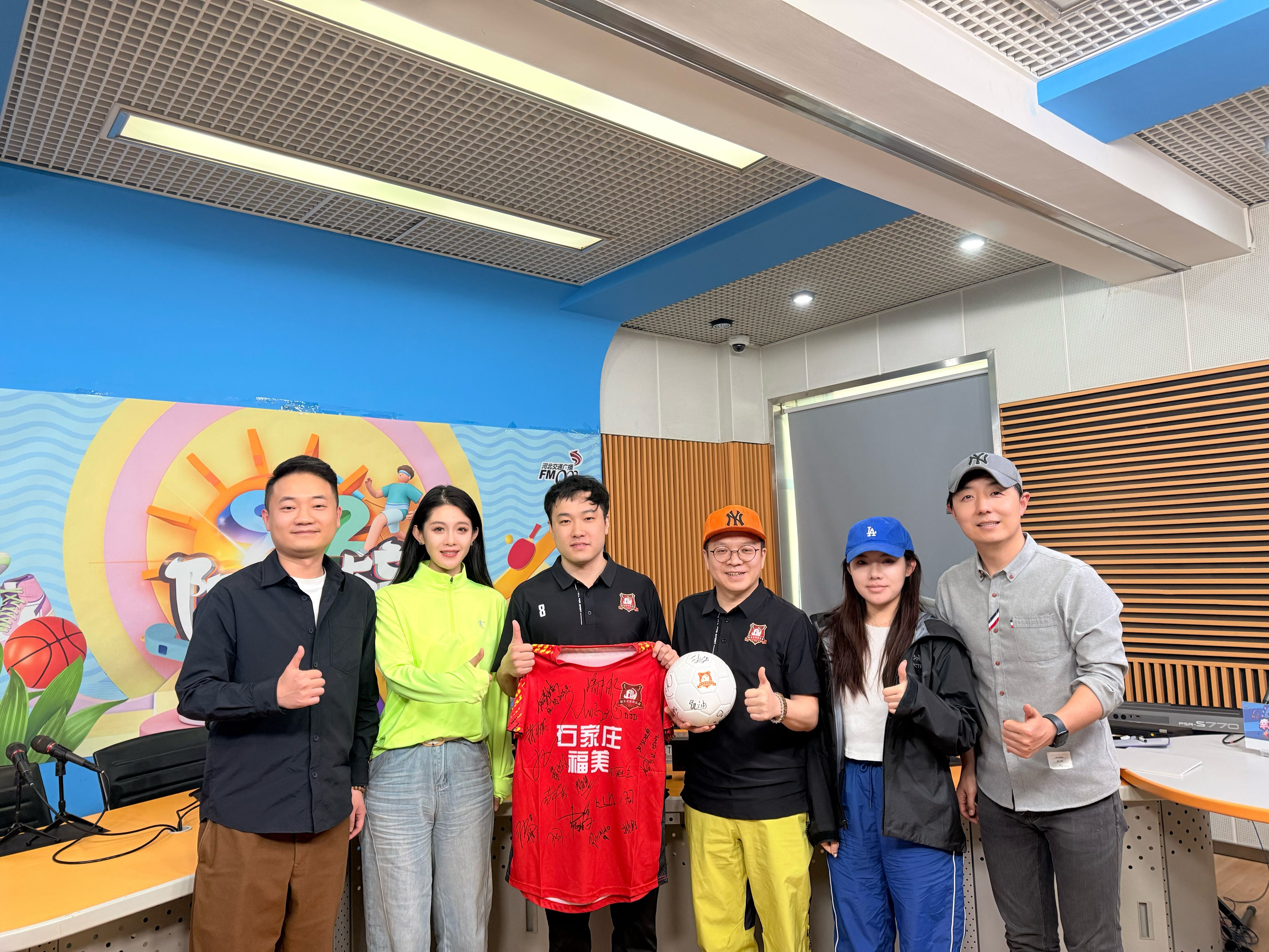 华体会官网-力求团结与协作,为球迷呈现最佳精彩 第1张 华体会官网-力求团结与协作,为球迷呈现最佳精彩 第1张