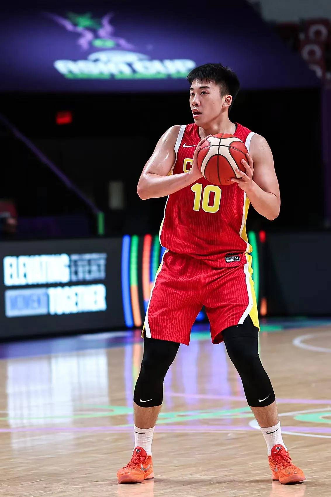 华体会官网-关于亚洲杯赛：中国队霸气登顶，雄踞榜首一路前行的信息  第1张